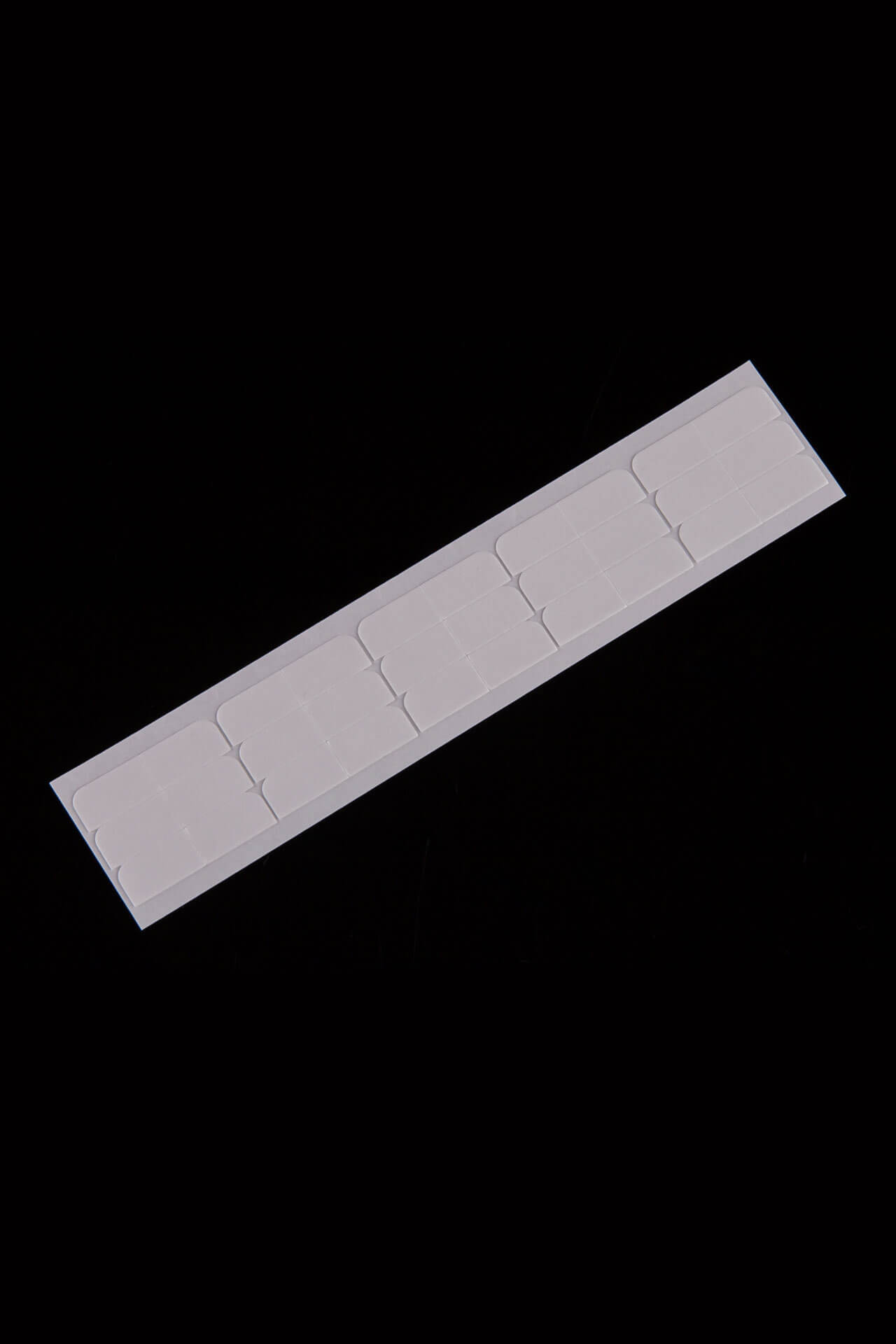 Super strong lepící páska (3cmx0,8cm)